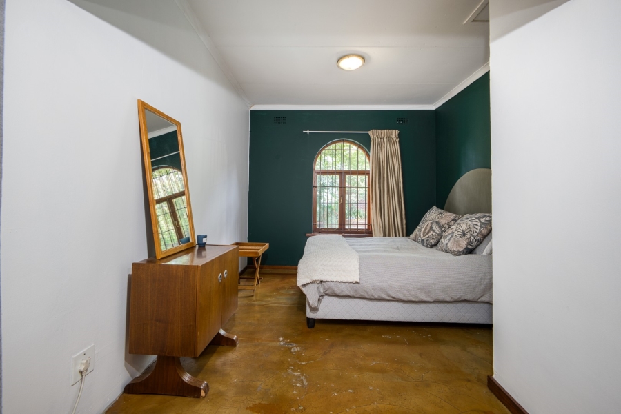 5 Bedroom Property for Sale in Linden Gauteng