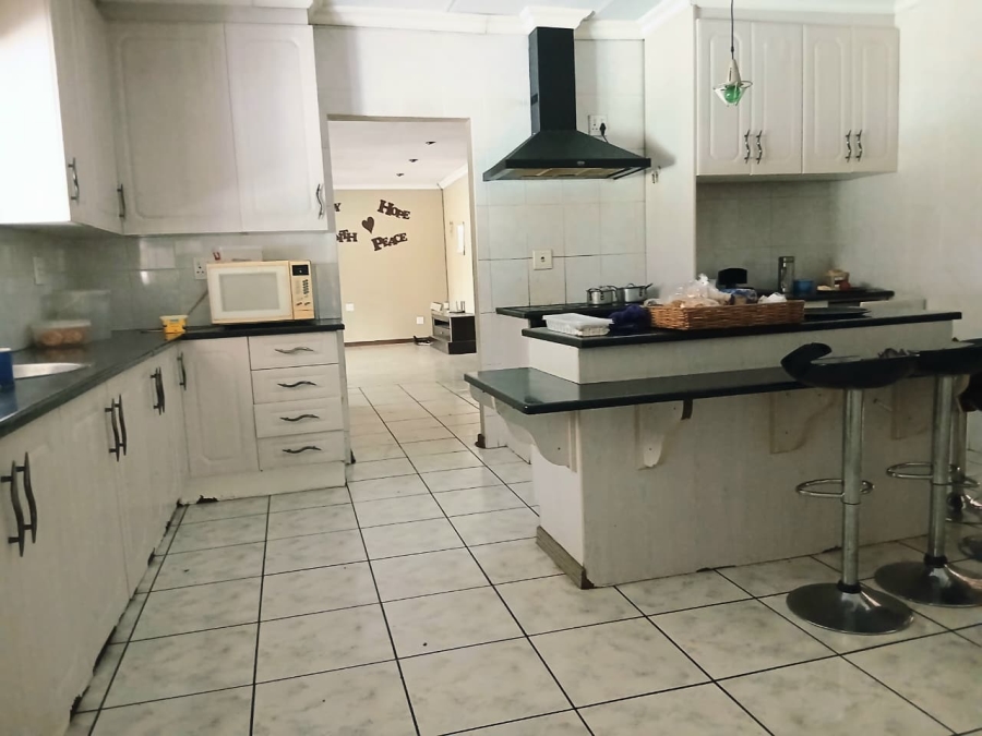4 Bedroom Property for Sale in Three Rivers Gauteng