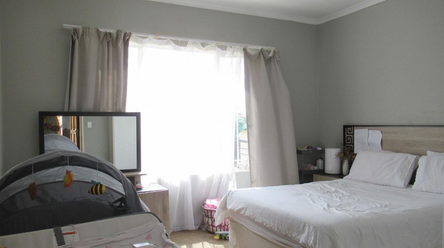 1 Bedroom Property for Sale in Willowbrook Gauteng