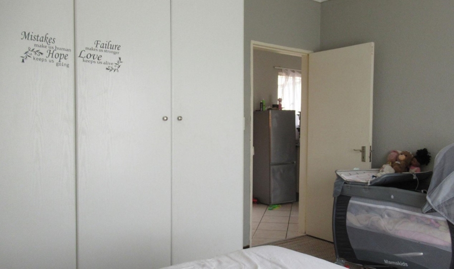 1 Bedroom Property for Sale in Willowbrook Gauteng