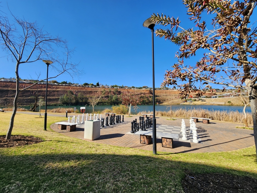 3 Bedroom Property for Sale in Waterkloof Marina Retirement Estate Gauteng