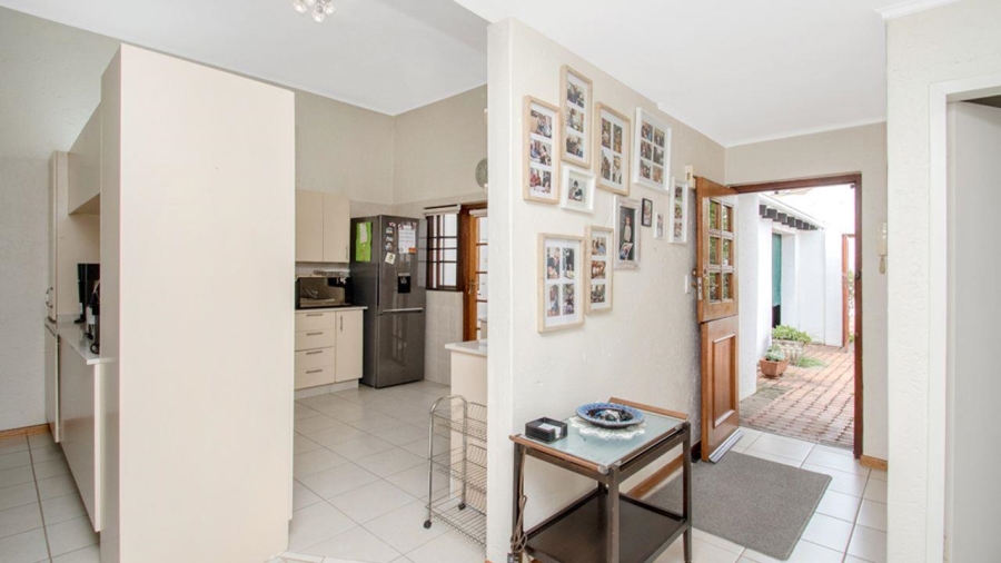 2 Bedroom Property for Sale in Bryanston Gauteng
