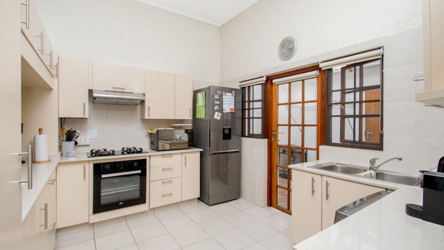 2 Bedroom Property for Sale in Bryanston Gauteng
