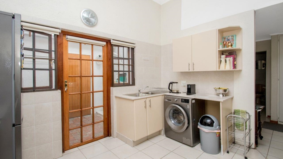 2 Bedroom Property for Sale in Bryanston Gauteng