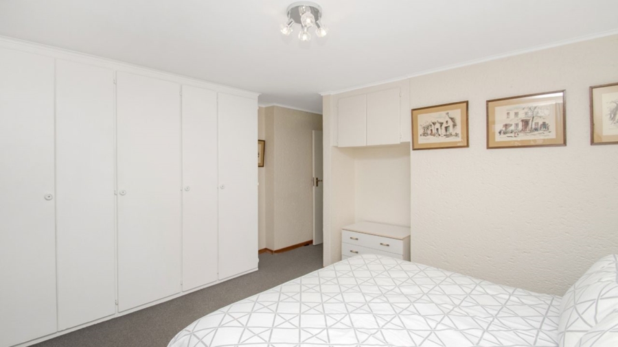 2 Bedroom Property for Sale in Bryanston Gauteng