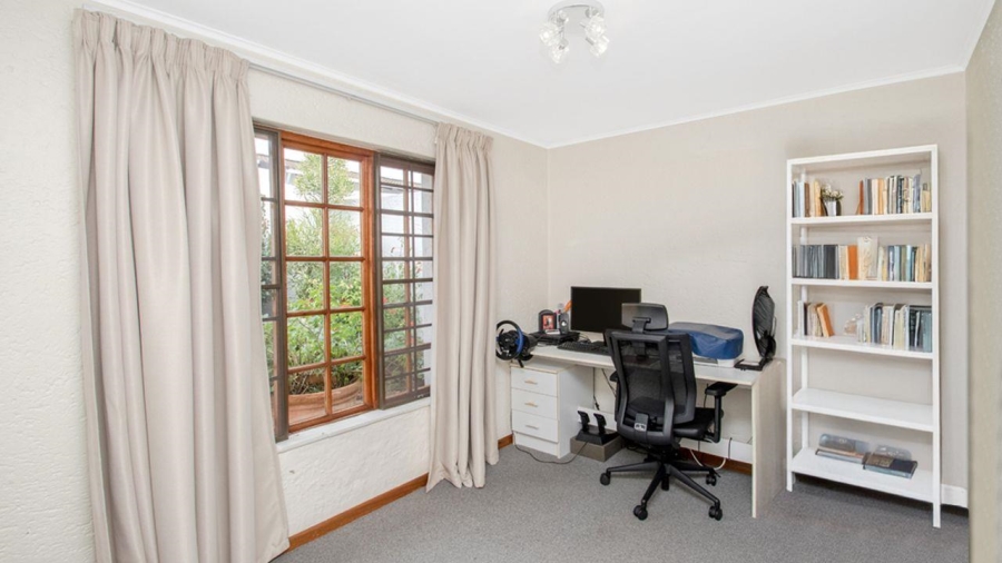 2 Bedroom Property for Sale in Bryanston Gauteng