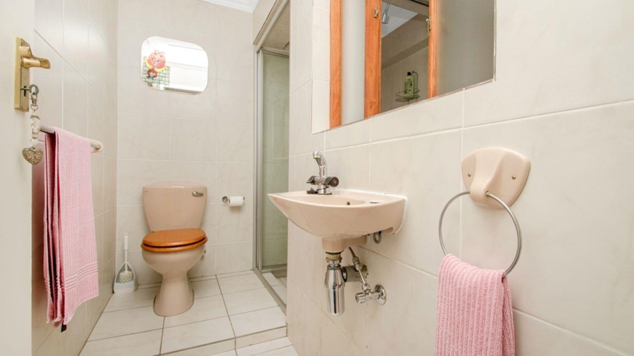 2 Bedroom Property for Sale in Bryanston Gauteng