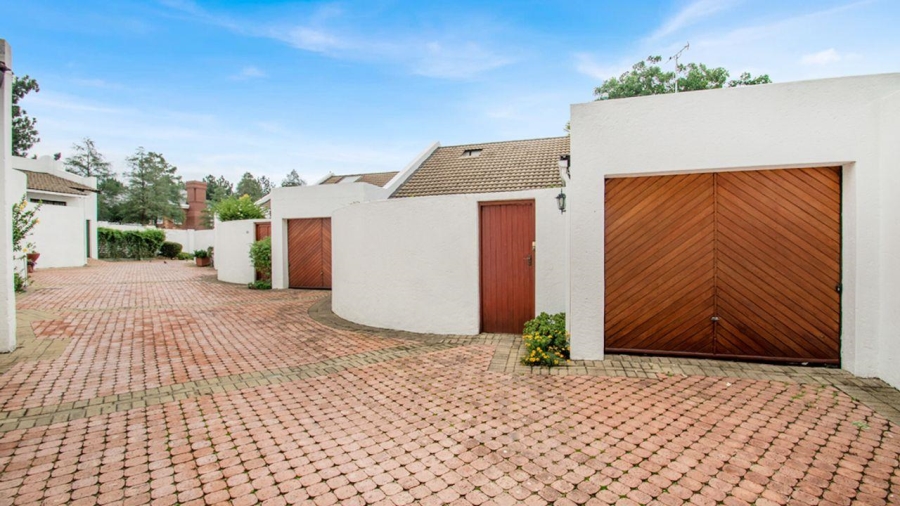 2 Bedroom Property for Sale in Bryanston Gauteng