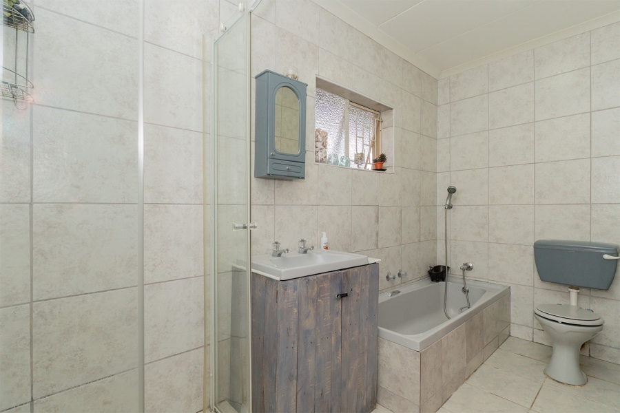 4 Bedroom Property for Sale in Libradene Gauteng