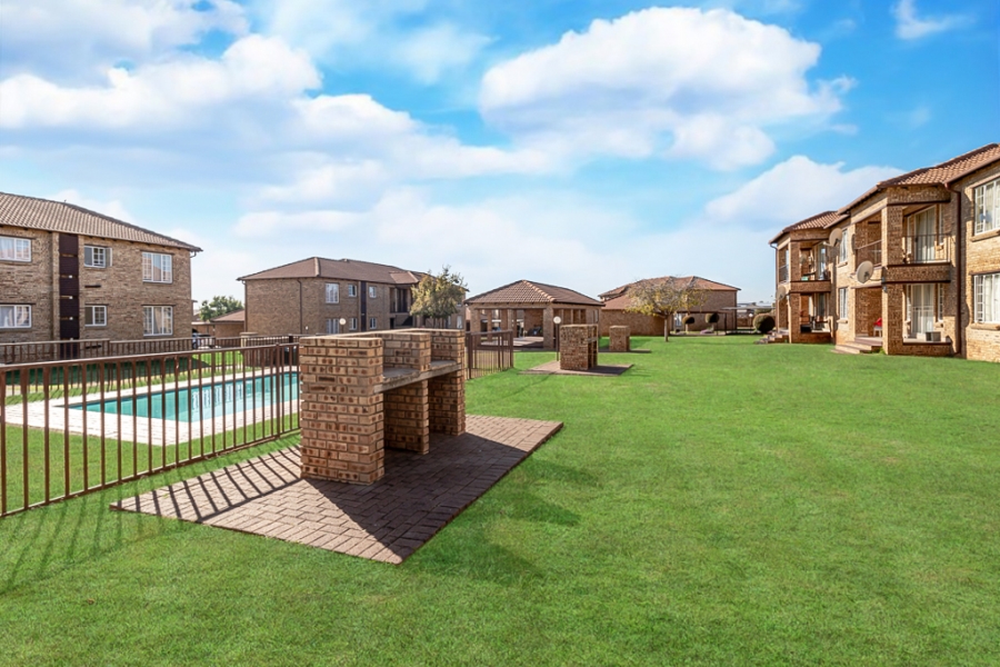 2 Bedroom Property for Sale in Carlswald Gauteng