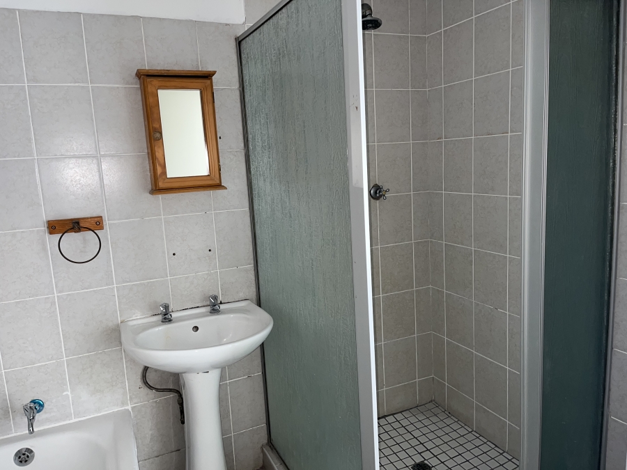 2 Bedroom Property for Sale in Edenvale Central Gauteng