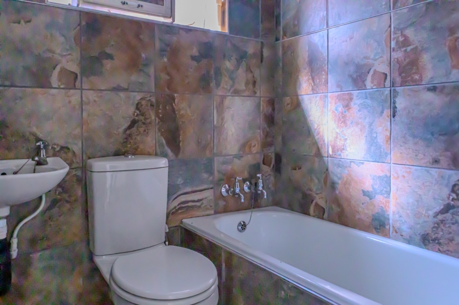 To Let 2 Bedroom Property for Rent in Bergbron Gauteng