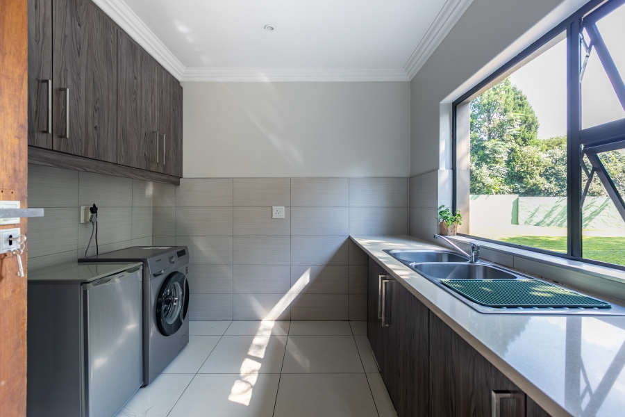 4 Bedroom Property for Sale in Chartwell Gauteng