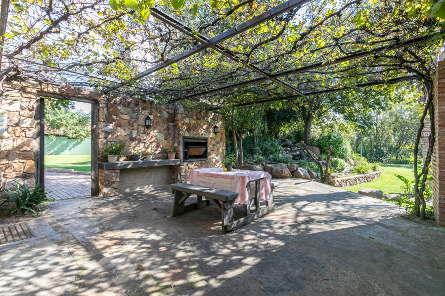 4 Bedroom Property for Sale in Chartwell Gauteng