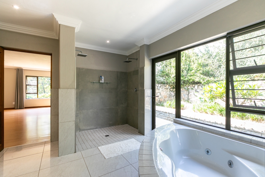 4 Bedroom Property for Sale in Chartwell Gauteng