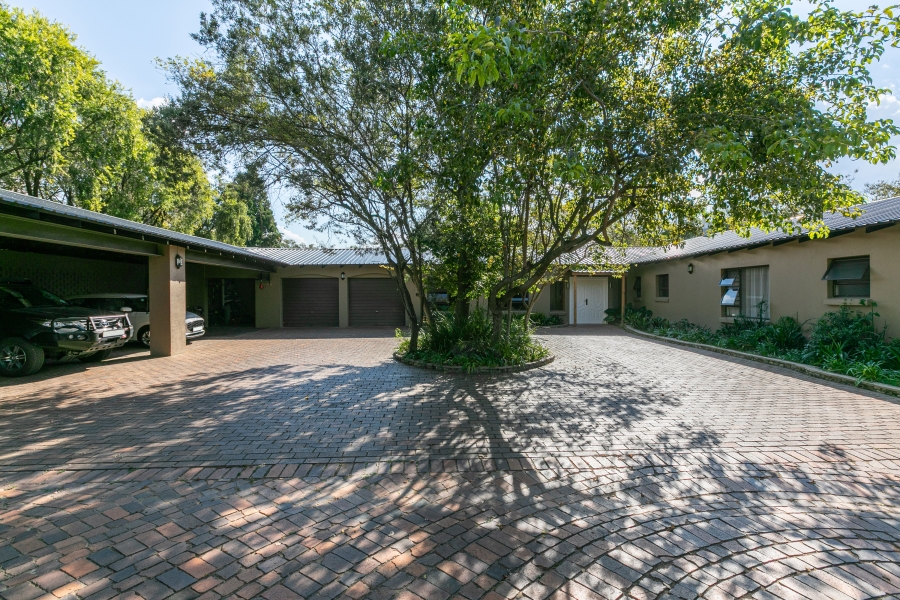 4 Bedroom Property for Sale in Chartwell Gauteng