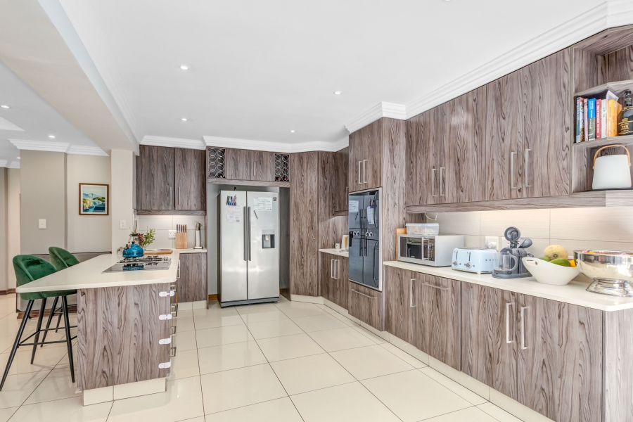4 Bedroom Property for Sale in Chartwell Gauteng