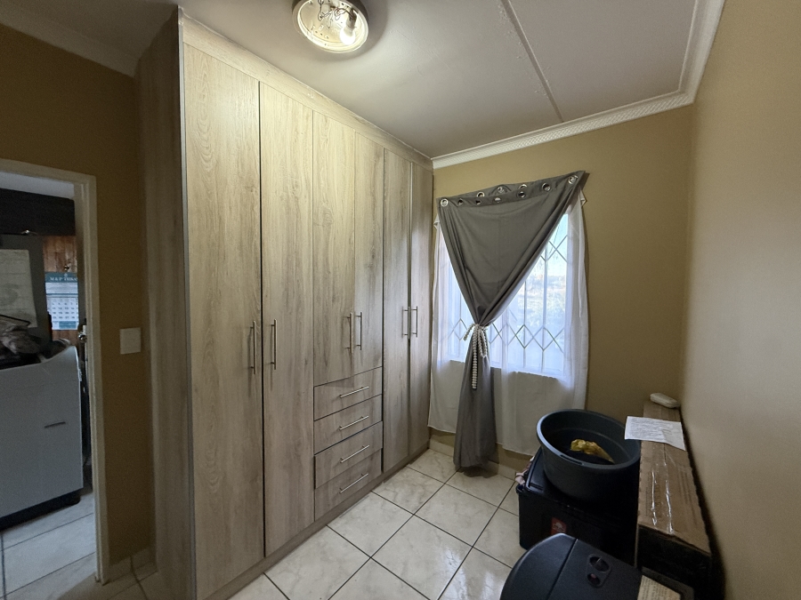 2 Bedroom Property for Sale in Fleurhof Gauteng