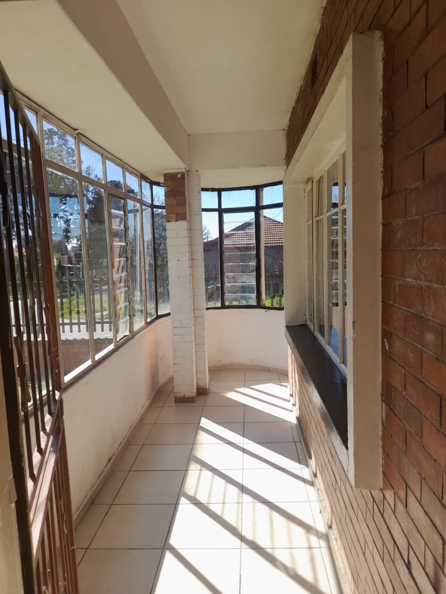 2 Bedroom Property for Sale in Towerby Gauteng