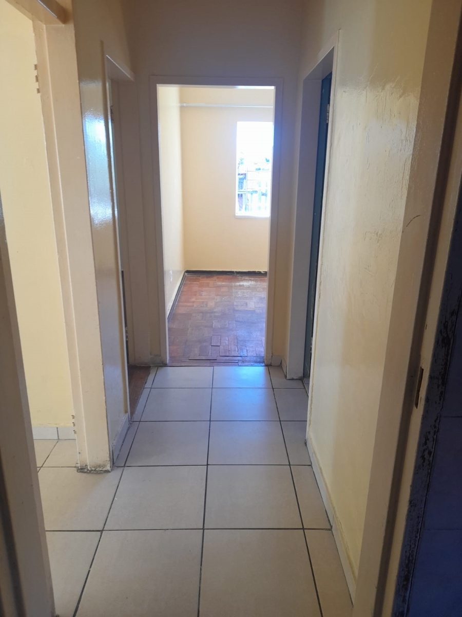 2 Bedroom Property for Sale in Towerby Gauteng