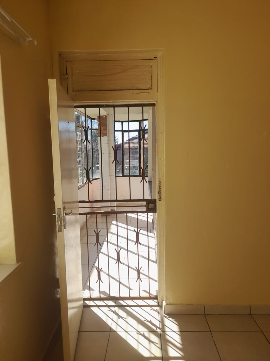 2 Bedroom Property for Sale in Towerby Gauteng