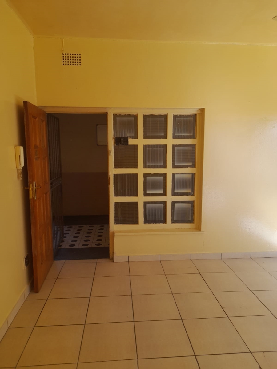 2 Bedroom Property for Sale in Towerby Gauteng