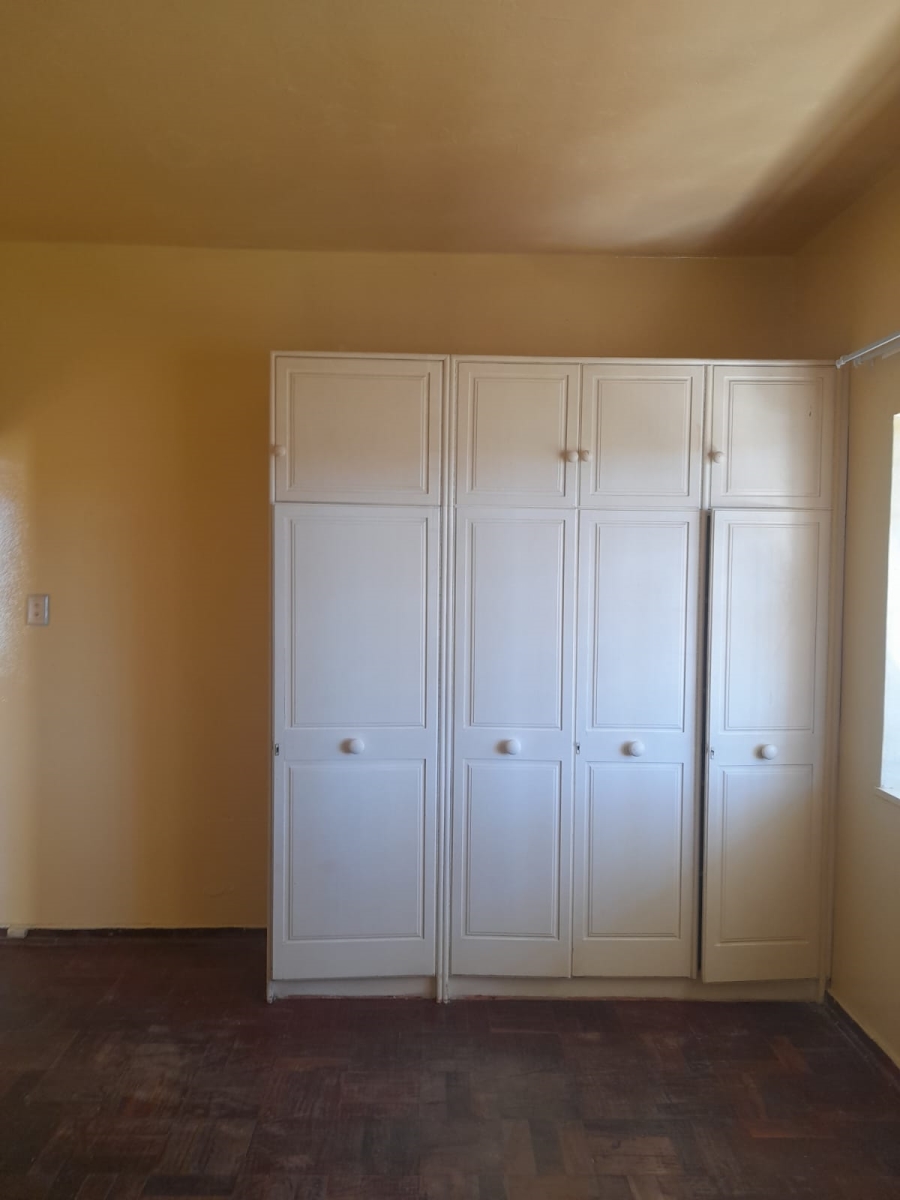 2 Bedroom Property for Sale in Towerby Gauteng
