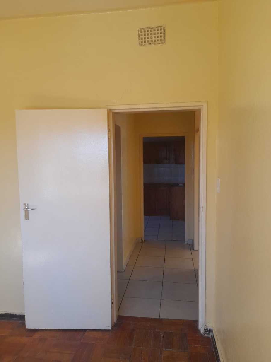 2 Bedroom Property for Sale in Towerby Gauteng