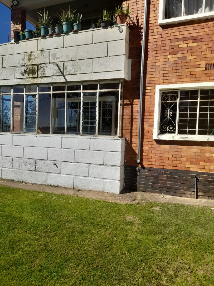 2 Bedroom Property for Sale in Towerby Gauteng