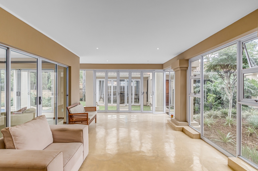 5 Bedroom Property for Sale in Sunninghill Gauteng