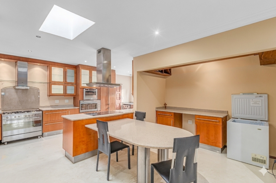 5 Bedroom Property for Sale in Sunninghill Gauteng
