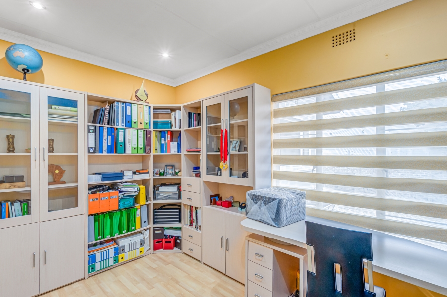 5 Bedroom Property for Sale in Sunninghill Gauteng