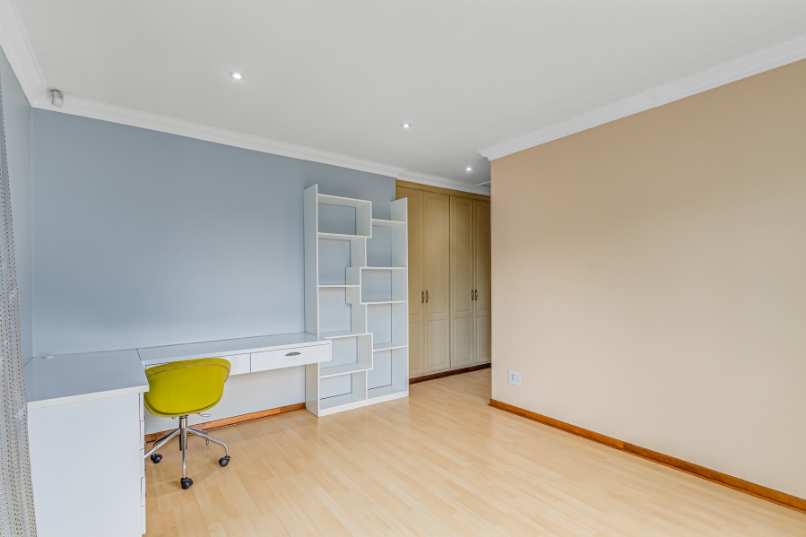 5 Bedroom Property for Sale in Sunninghill Gauteng
