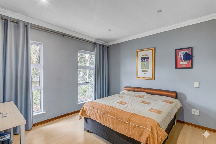 5 Bedroom Property for Sale in Sunninghill Gauteng