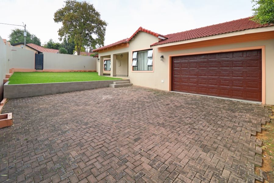 4 Bedroom Property for Sale in Lambton Gauteng