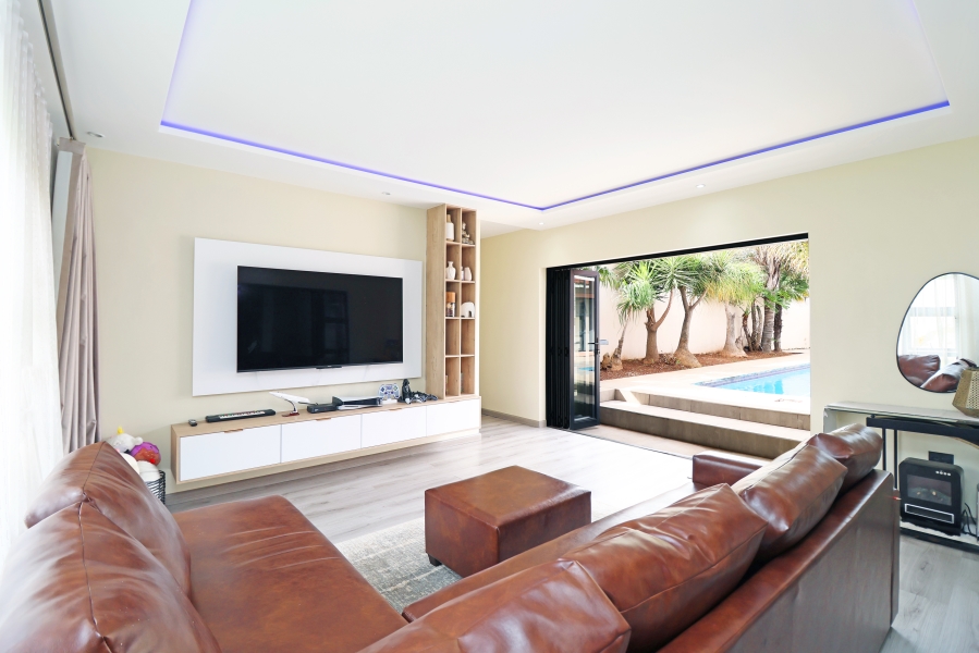 4 Bedroom Property for Sale in Lambton Gauteng