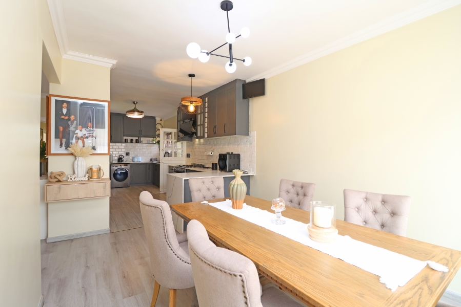 4 Bedroom Property for Sale in Lambton Gauteng