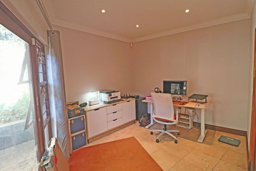 To Let 5 Bedroom Property for Rent in Bryanston Gauteng