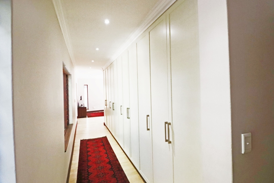 To Let 5 Bedroom Property for Rent in Bryanston Gauteng