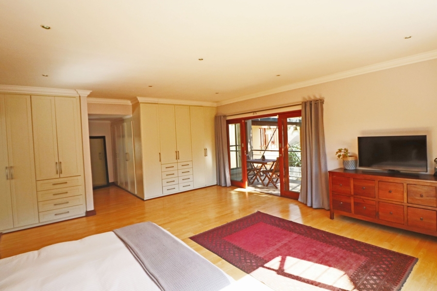 To Let 5 Bedroom Property for Rent in Bryanston Gauteng