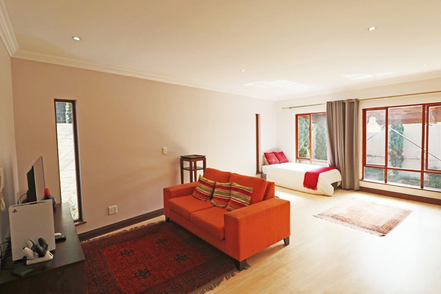 To Let 5 Bedroom Property for Rent in Bryanston Gauteng