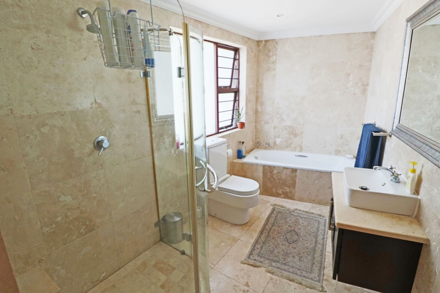 To Let 5 Bedroom Property for Rent in Bryanston Gauteng