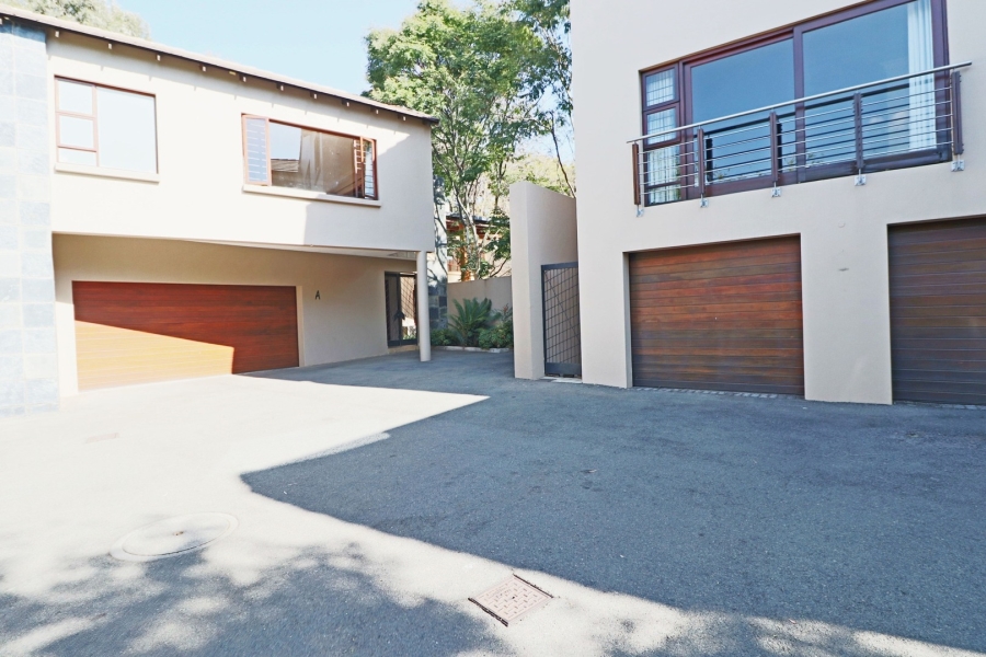 To Let 5 Bedroom Property for Rent in Bryanston Gauteng