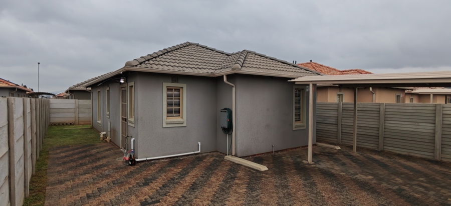 3 Bedroom Property for Sale in Sky City Gauteng