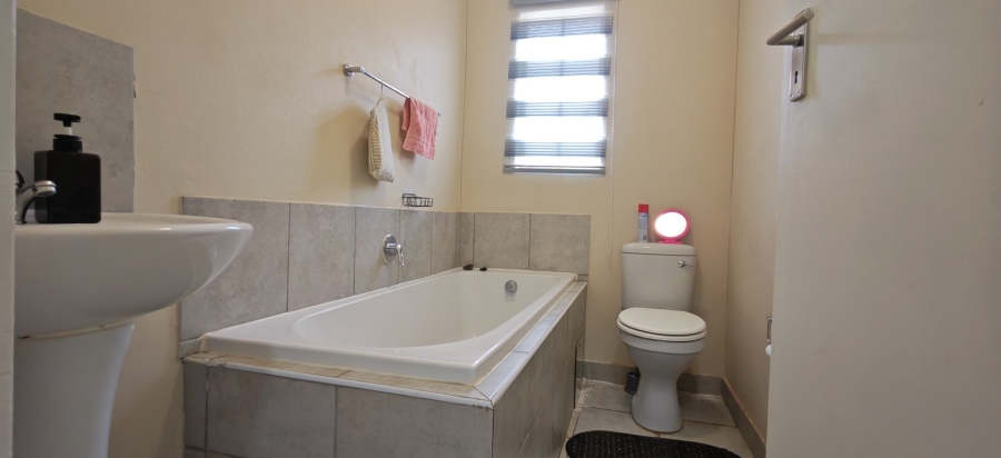 3 Bedroom Property for Sale in Sky City Gauteng