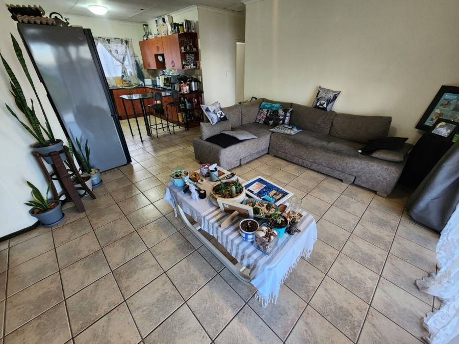 2 Bedroom Property for Sale in Bardene Gauteng
