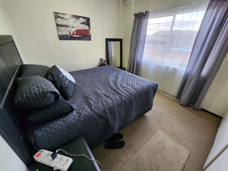 2 Bedroom Property for Sale in Bardene Gauteng