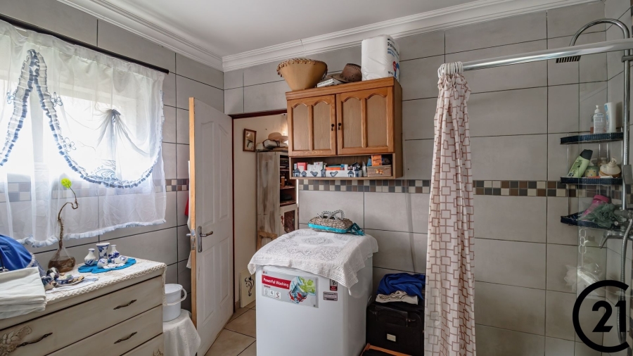 3 Bedroom Property for Sale in Crystal Park Gauteng