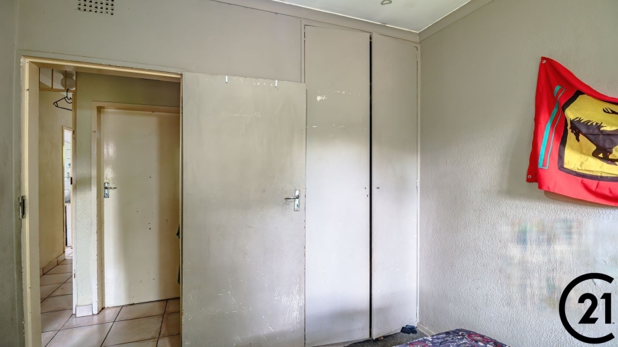 3 Bedroom Property for Sale in Crystal Park Gauteng