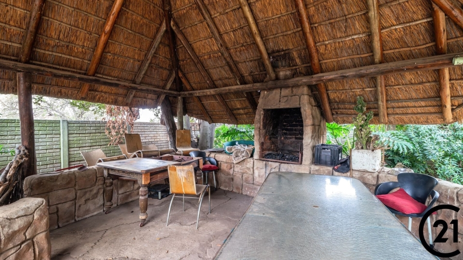 3 Bedroom Property for Sale in Crystal Park Gauteng
